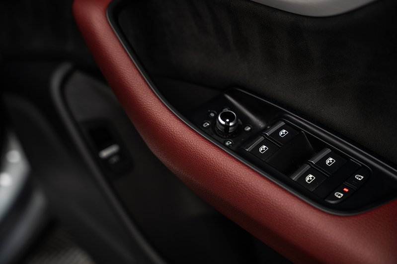 Audi SQ7 TFSI V8 - U296