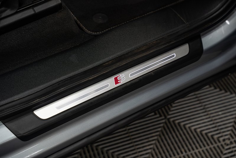 Audi SQ7 TFSI V8 - U296