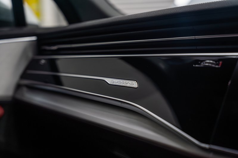 Audi SQ7 TFSI V8 - U296