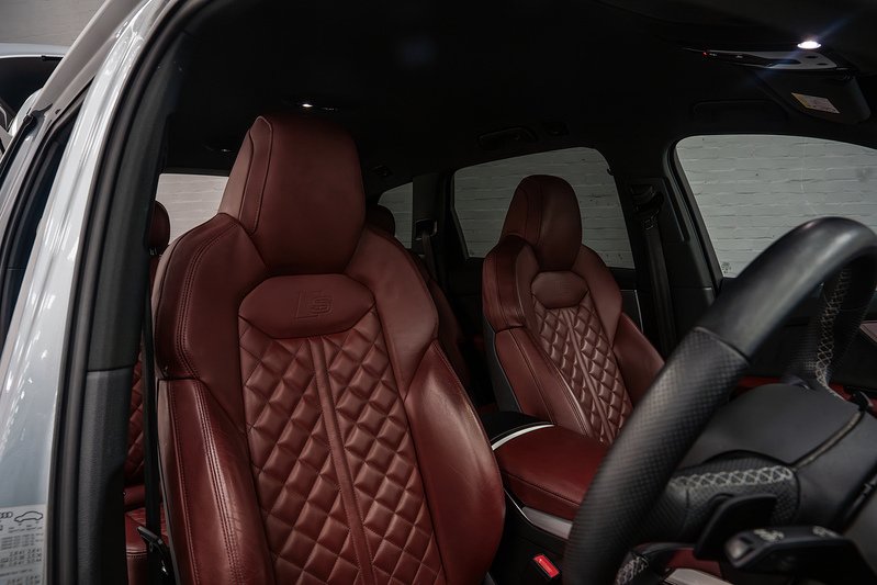 Audi SQ7 TFSI V8 - U296