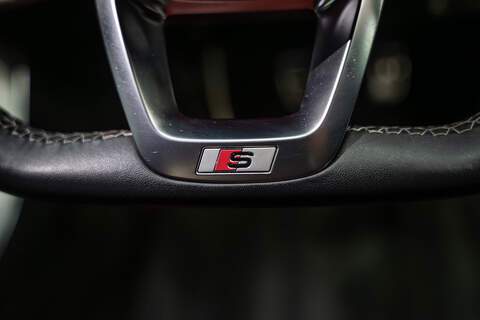 Audi SQ7 TFSI V8 - U296