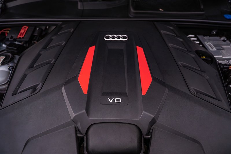 Audi SQ7 TFSI V8 - U296