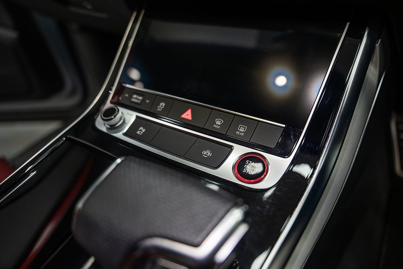 Audi SQ7 TFSI V8 - U296