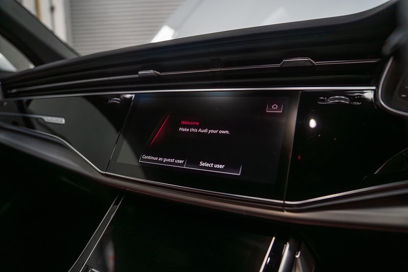 Audi SQ7 TFSI V8 - U296