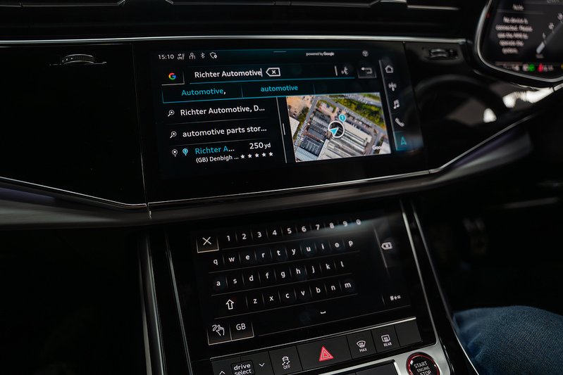 Audi SQ7 TFSI V8 - U296