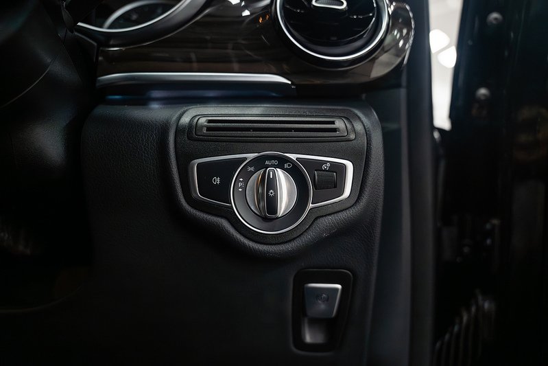 Mercedes-Benz V Class V220d Sport - U297