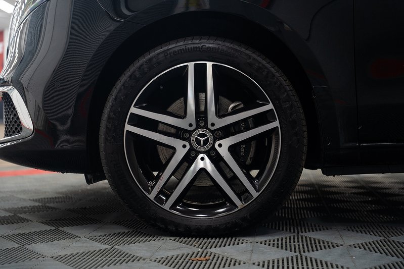 Mercedes-Benz V Class V220d Sport - U297