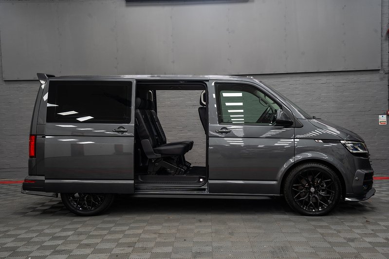 Volkswagen Transporter Shuttle BiTDI SE - U298