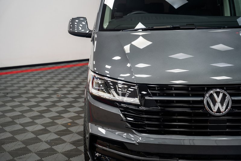 Volkswagen Transporter Shuttle BiTDI SE - U298