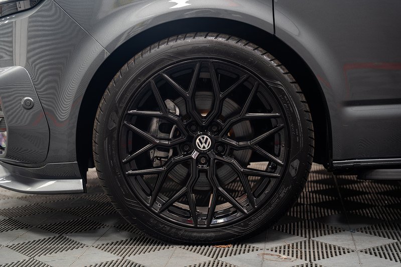 Volkswagen Transporter Shuttle BiTDI SE - U298