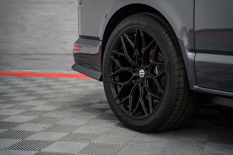 Volkswagen Transporter Shuttle BiTDI SE - U298