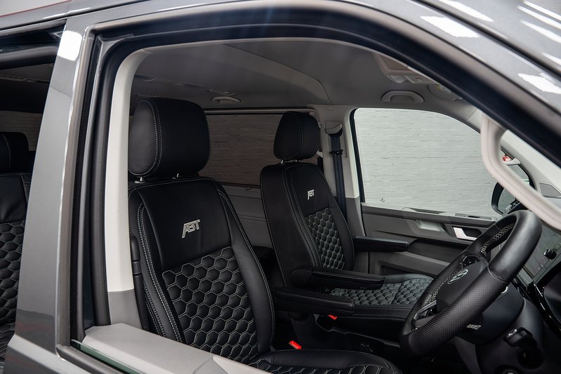 Volkswagen Transporter Shuttle BiTDI SE - U298