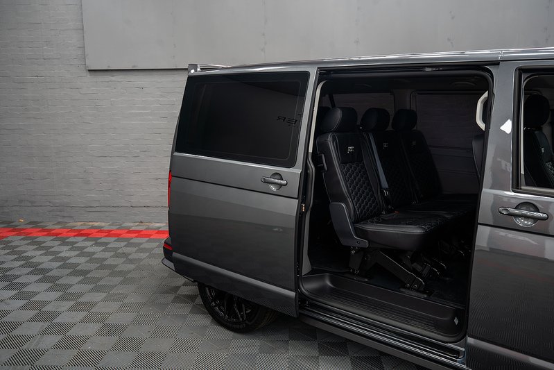 Volkswagen Transporter Shuttle BiTDI SE - U298