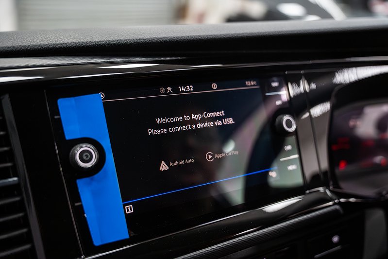 Volkswagen Transporter Shuttle BiTDI SE - U298