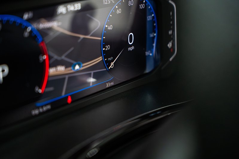 Volkswagen Transporter Shuttle BiTDI SE - U298