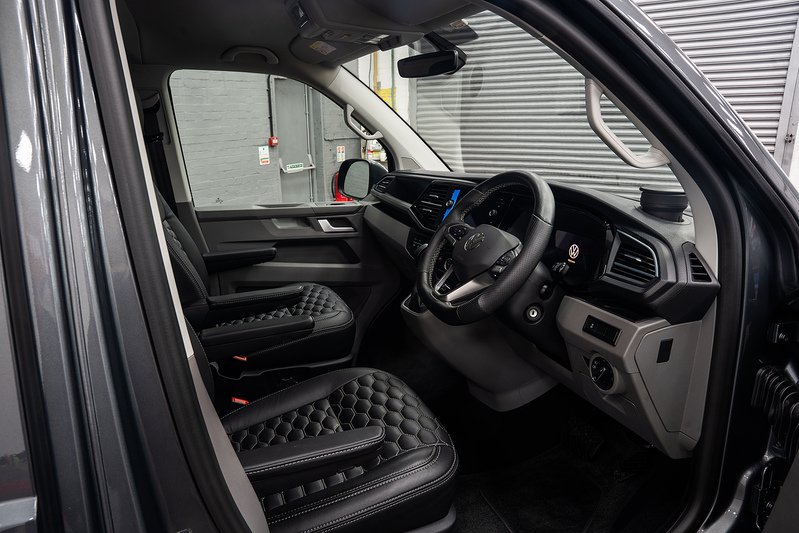 Volkswagen Transporter Shuttle BiTDI SE - U299