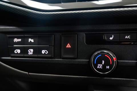 Volkswagen Transporter Shuttle BiTDI SE - U299