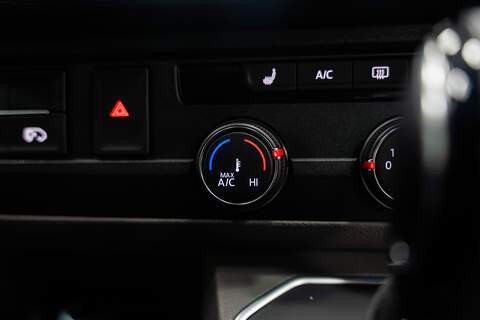 Volkswagen Transporter Shuttle BiTDI SE - U299