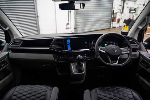 Volkswagen Transporter Shuttle BiTDI SE - U299