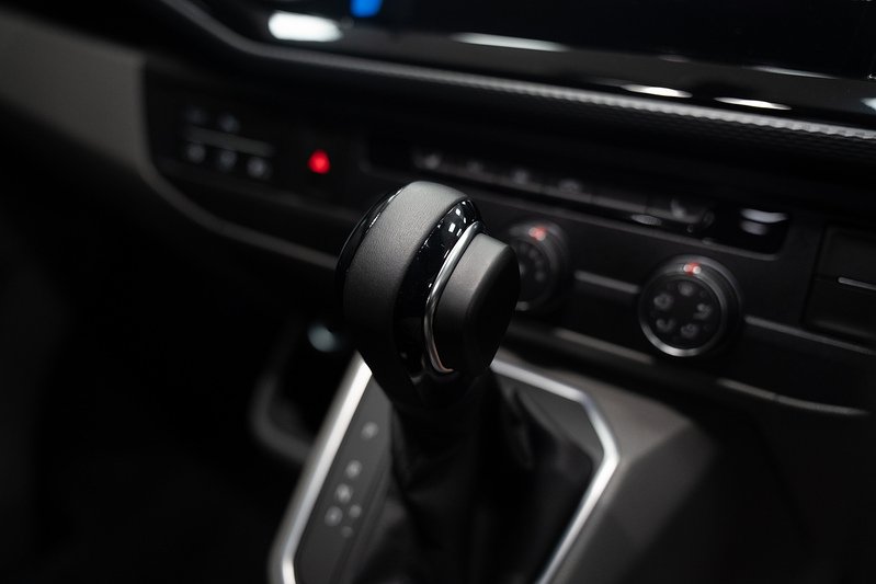 Volkswagen Transporter Shuttle BiTDI SE - U299