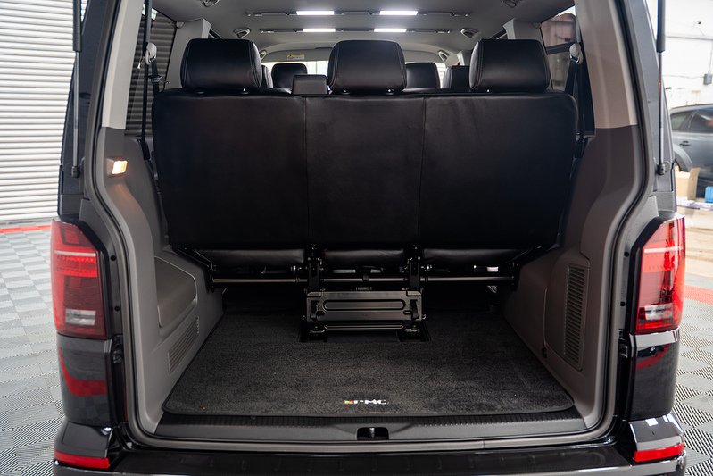 Volkswagen Transporter Shuttle BiTDI SE - U299