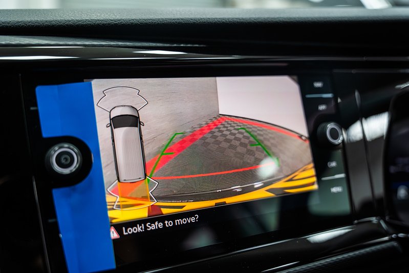 Volkswagen Transporter Shuttle BiTDI SE - U299