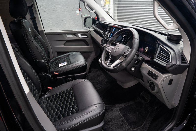 Volkswagen Transporter Shuttle BiTDI SE - U299