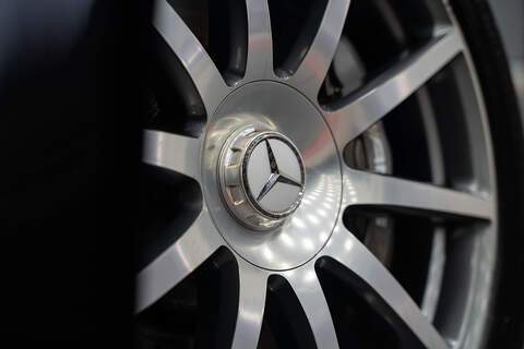 Mercedes-Benz S Class S63L V8 BiTurbo AMG - U300