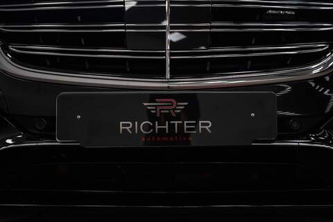 Mercedes-Benz S Class S63L V8 BiTurbo AMG - U300