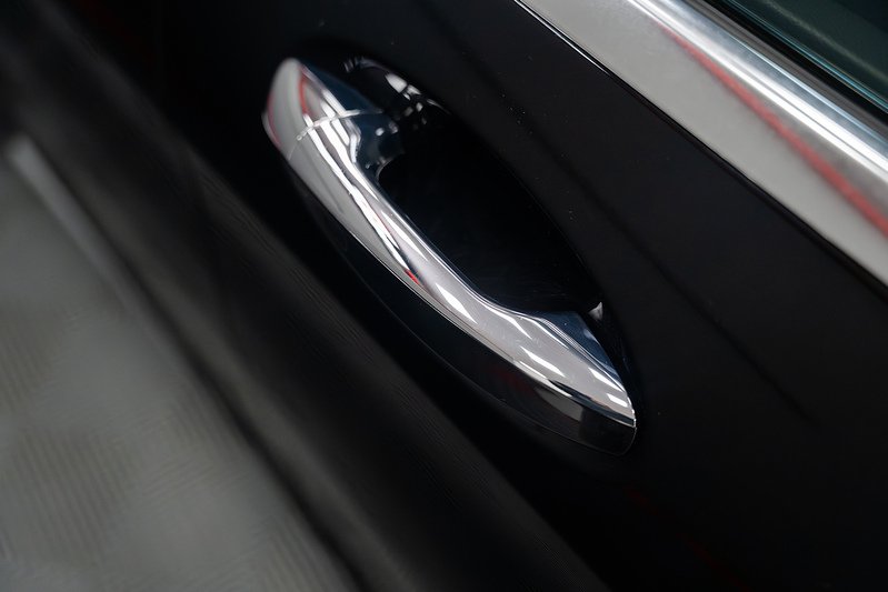 Mercedes-Benz S Class S63L V8 BiTurbo AMG - U300