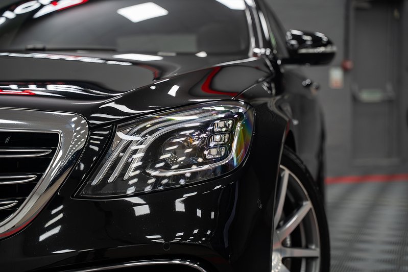 Mercedes-Benz S Class S63L V8 BiTurbo AMG - U300