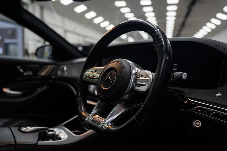 Mercedes-Benz S Class S63L V8 BiTurbo AMG - U300