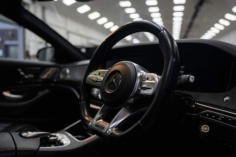 Mercedes-Benz S Class S63L V8 BiTurbo AMG - U300