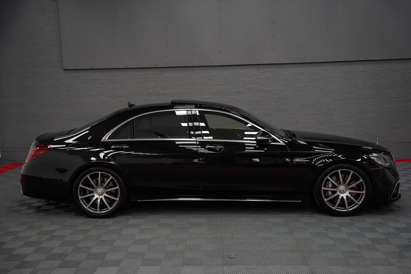 Mercedes-Benz S Class S63L V8 BiTurbo AMG - U300