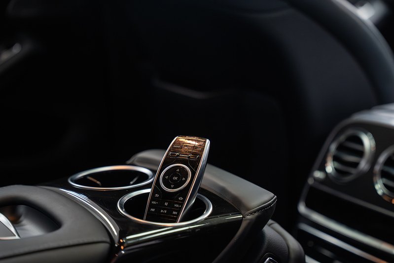 Mercedes-Benz S Class S63L V8 BiTurbo AMG - U300