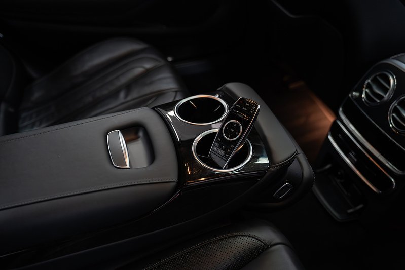 Mercedes-Benz S Class S63L V8 BiTurbo AMG - U300