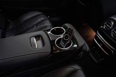 Mercedes-Benz S Class S63L V8 BiTurbo AMG - U300