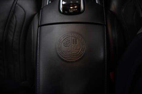 Mercedes-Benz S Class S63L V8 BiTurbo AMG - U300