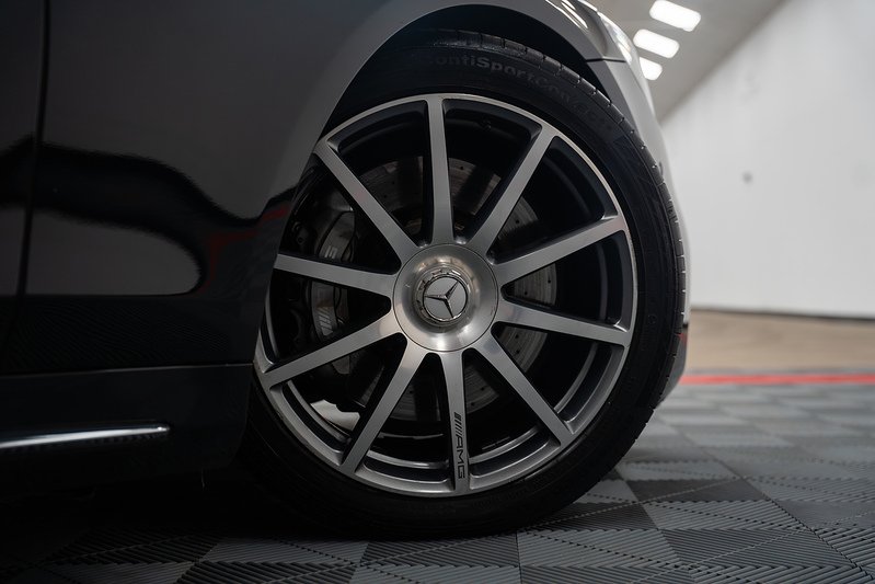 Mercedes-Benz S Class S63L V8 BiTurbo AMG - U300