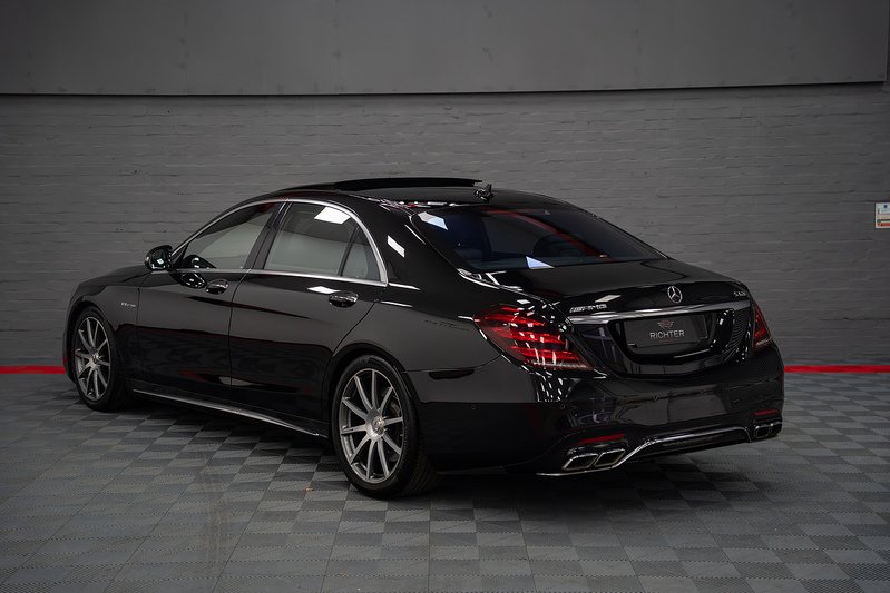 Mercedes-Benz S Class S63L V8 BiTurbo AMG - U300