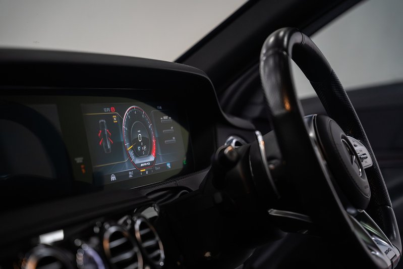 Mercedes-Benz S Class S63L V8 BiTurbo AMG - U300