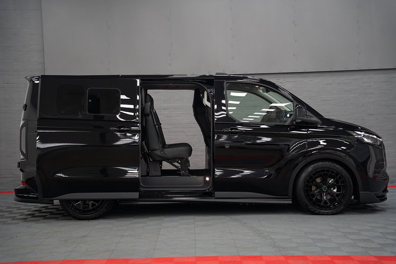 Ford Transit Custom LV-RF L1 H1 Limited 320 2.5L Phev - U303