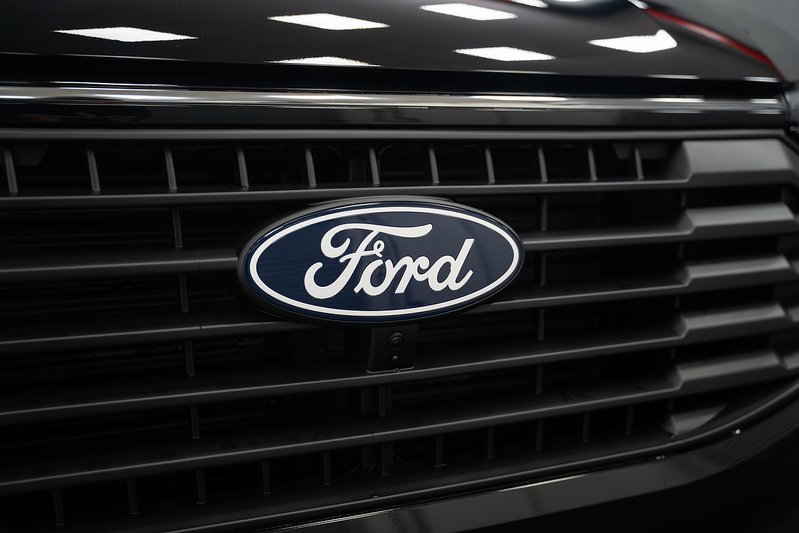 Ford Transit Custom LV-RF L1 H1 Limited 320 2.5L Phev - U303