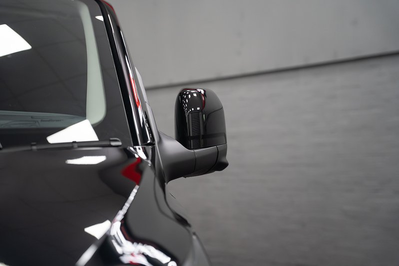 Ford Transit Custom LV-RF L1 H1 Limited 320 2.5L Phev - U303