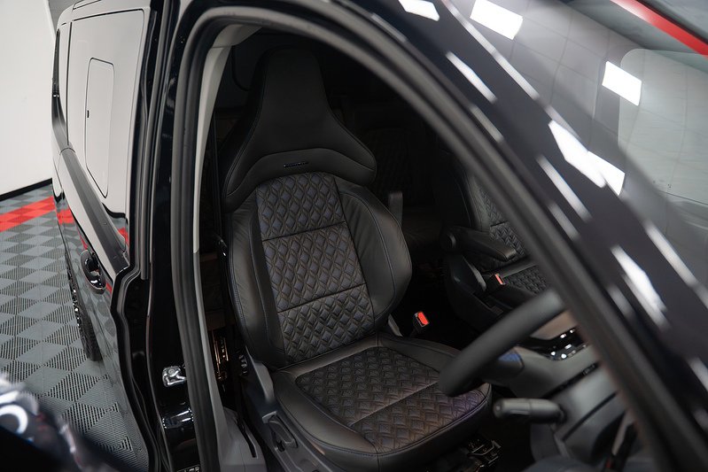 Ford Transit Custom LV-RF L1 H1 Limited 320 2.5L Phev - U303