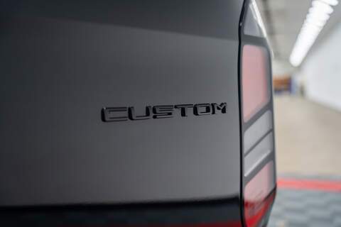 Ford Transit Custom LV-RF L1 H1 Limited 320 2.5L Phev - U303