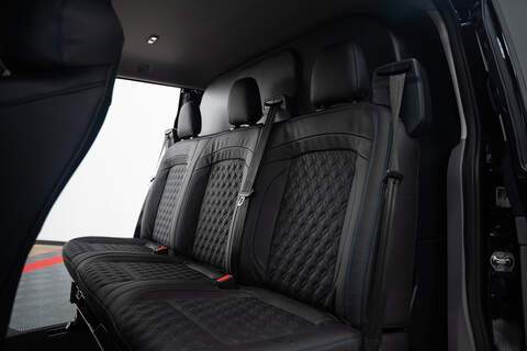 Ford Transit Custom LV-RF L1 H1 Limited 320 2.5L Phev - U303