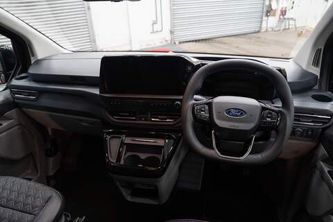 Ford Transit Custom LV-RF L1 H1 Limited 320 2.5L Phev - U303