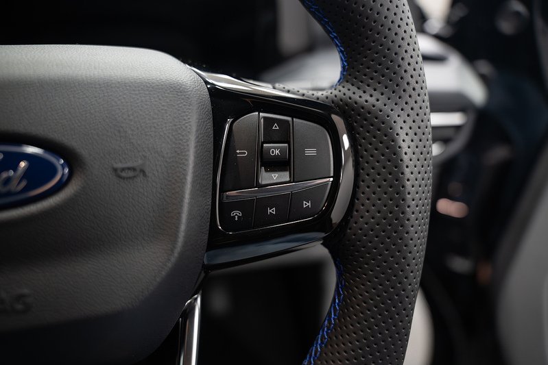 Ford Transit Custom LV-RF L1 H1 Limited 320 2.5L Phev - U303