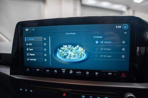 Ford Transit Custom LV-RF L1 H1 Limited 320 2.5L Phev - U303